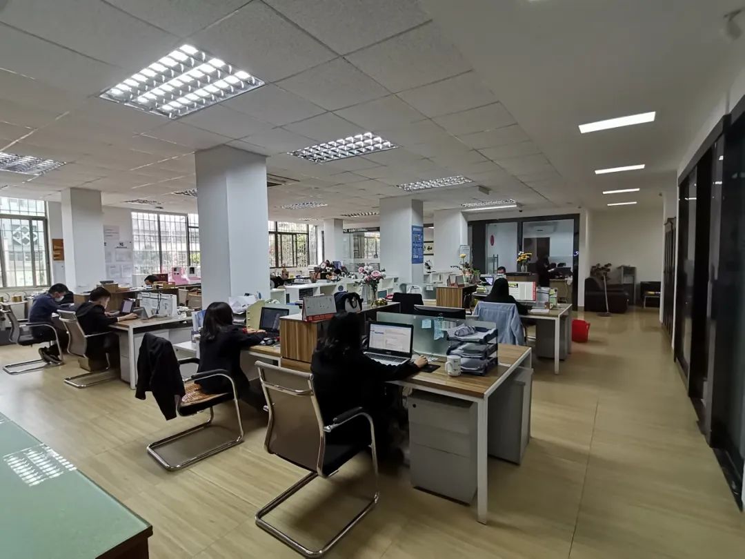 1649988887328345.jpg 640 (7).jpg